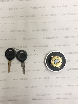 Крышка бака топливного 4T GY6 50 WIND  в мотомагазине Мопедофф т. 88129814555.
