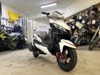 Скутер Vento City 50cc (150сс) белый/чёрный