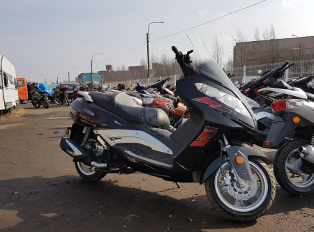 LIFAN Скутер Lifan LY125T-28 125cc 4т Максискутер