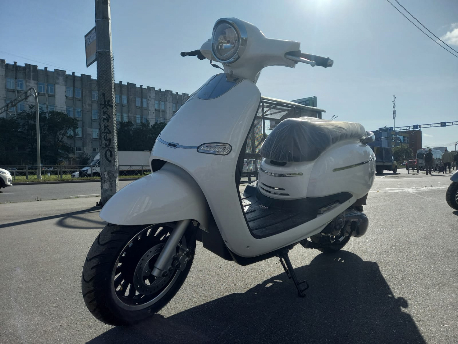 M1NSK Скутер M1NSK Vesna 50 (белый) Ретроскутер