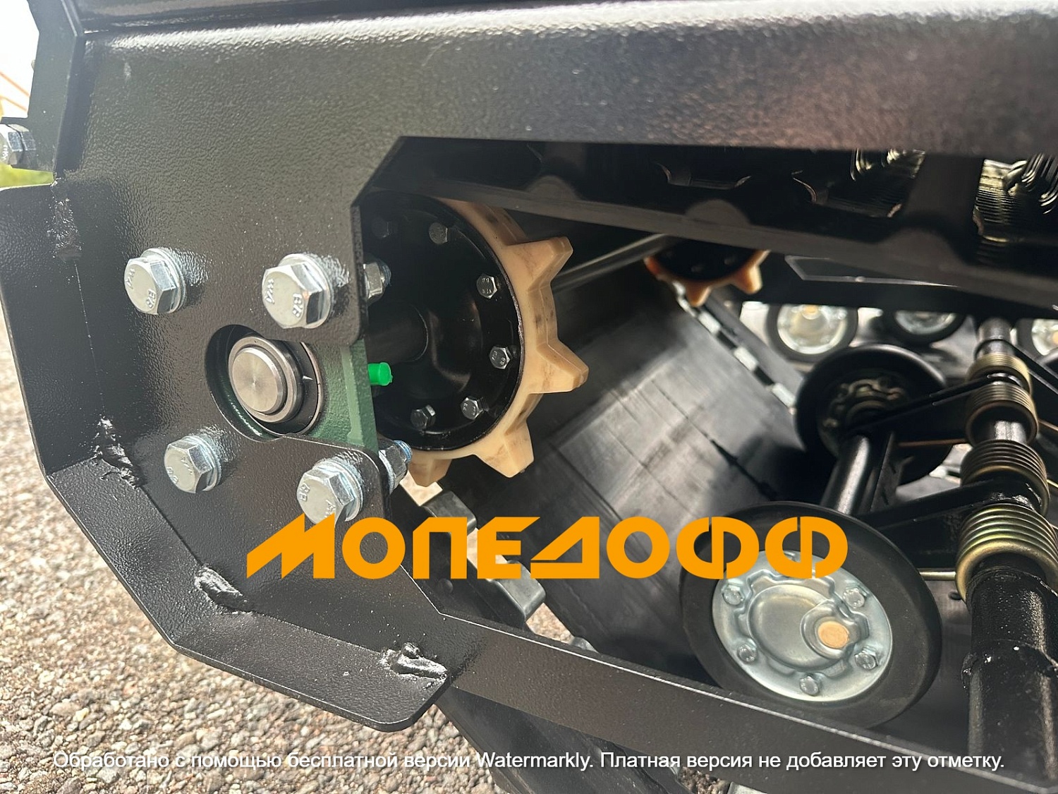 LUXE М600 Мотобуксировщик Мужик М600 20 л.с