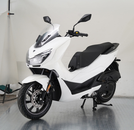 VMC Скутер VMC PCX 200 белый