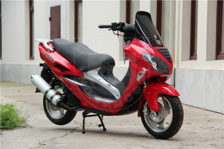 MOTO ITALY Максискутер NESSO 125 красный
