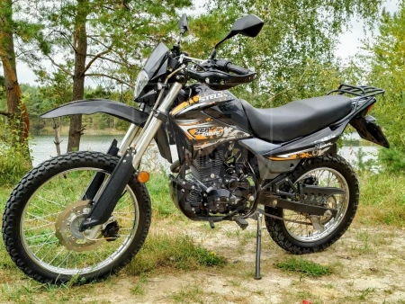 STELS Мотоцикл STELS Enduro 250 черный