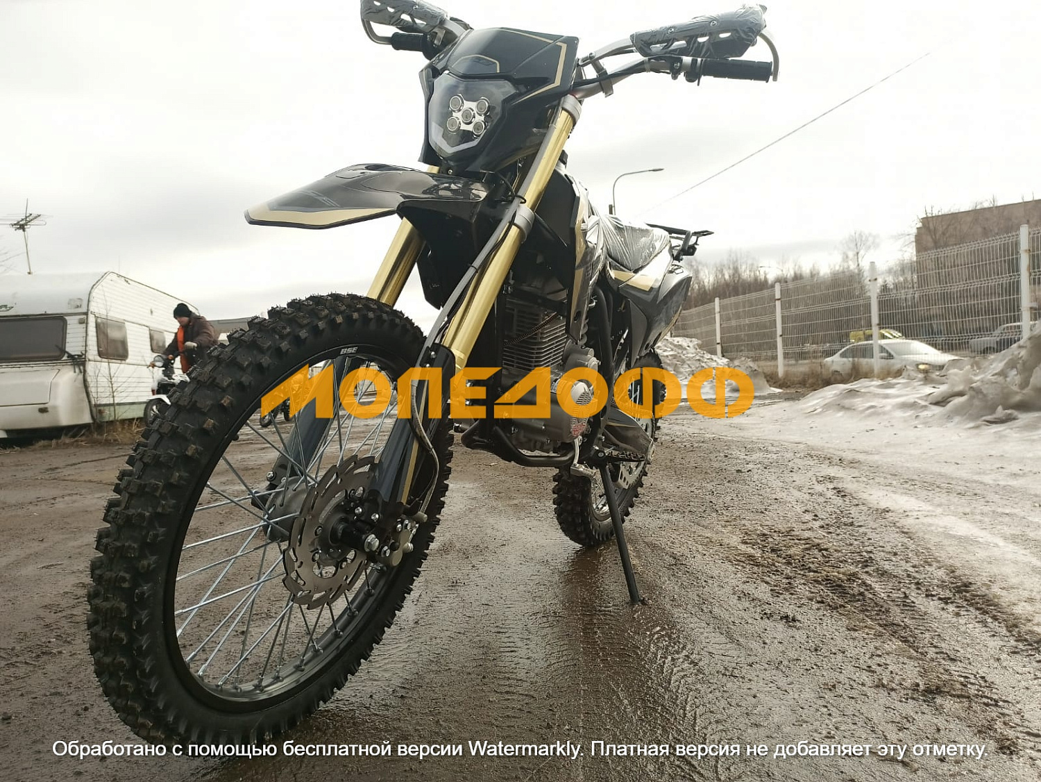 BSE Мотоцикл BSE Z3 (130) Gold Black