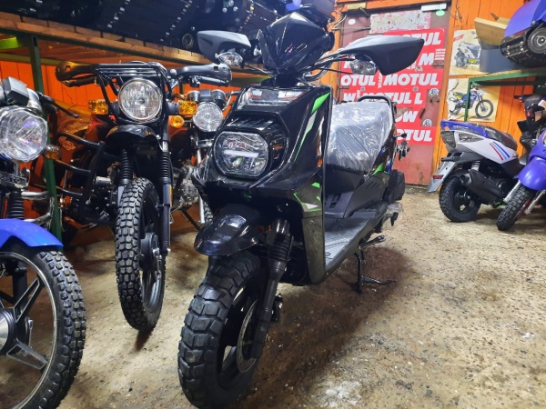 Скутер Nexus BWS Luxe 125(50)cc 4т black