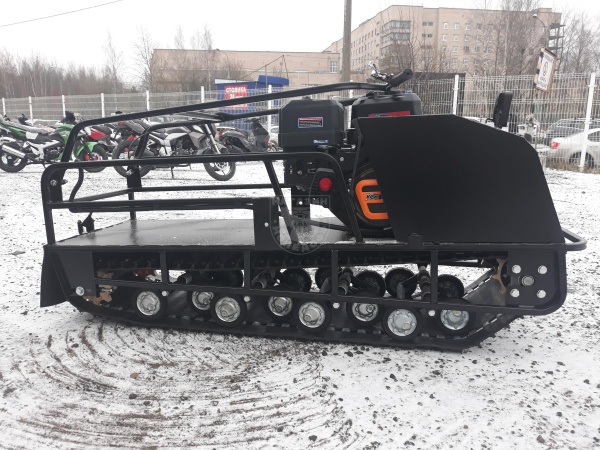 Одно-гусеничный М500 Мотобуксировщик Мужик М500 20л.с