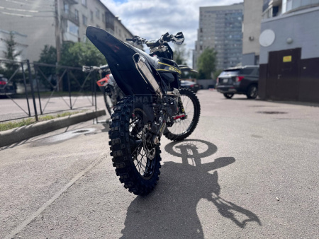 BSE Мотоцикл BSE T5 Black Twister