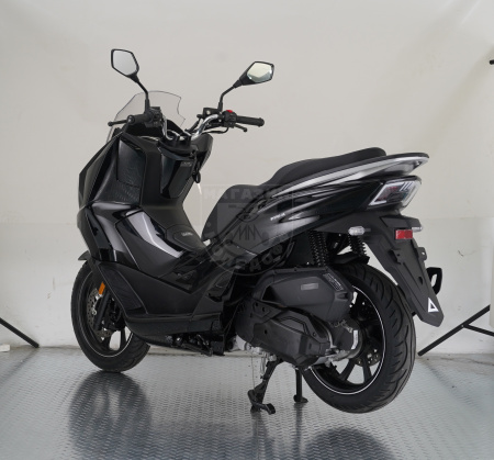 VMC Скутер VMC PCX 200 черный
