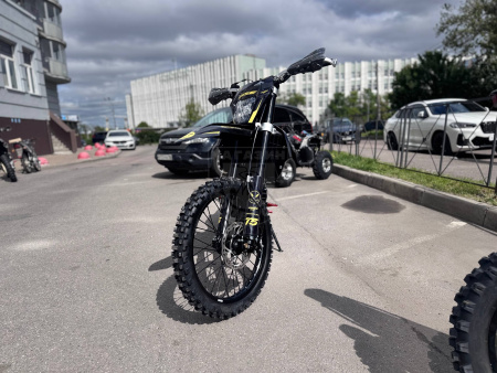 BSE Мотоцикл BSE T5 Black Twister