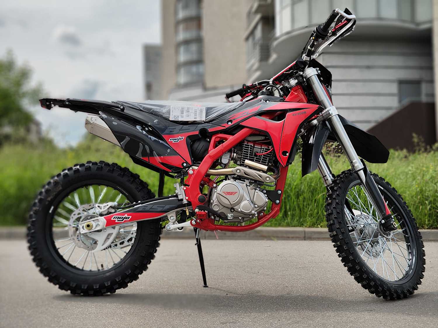 BSE Мотоцикл BSE Z11 Red Black