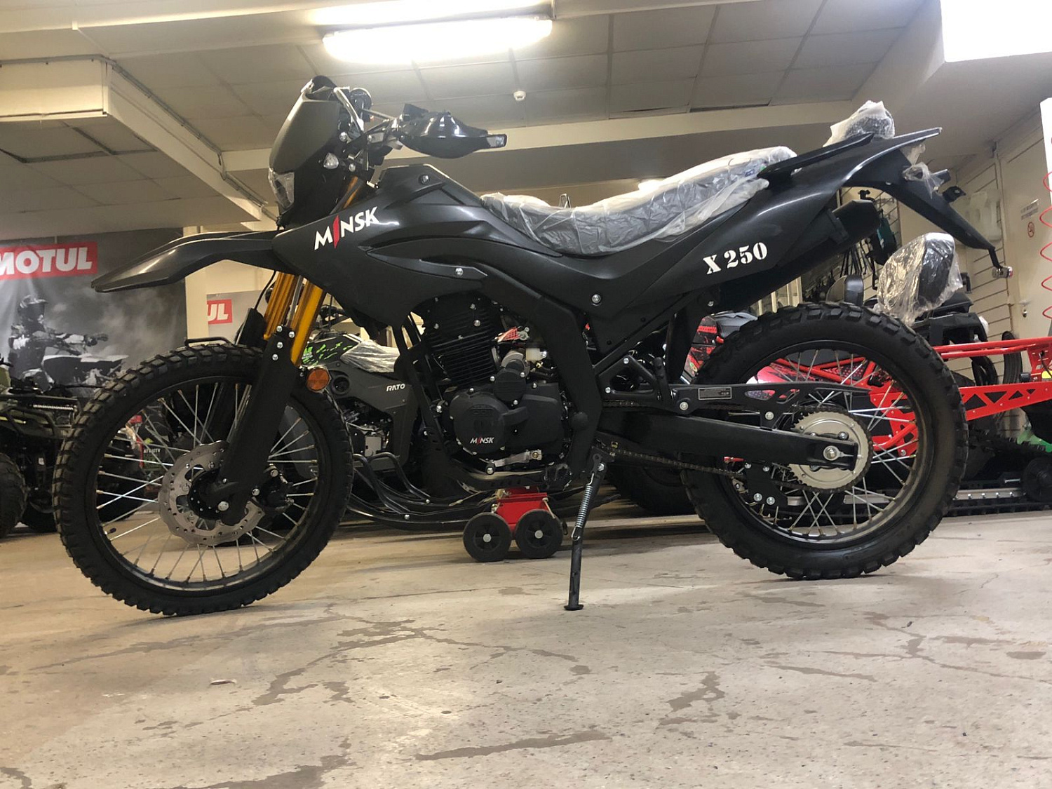 MINSK Минск Мотоцикл Минск M1NSK MINSK X250 Black витринный