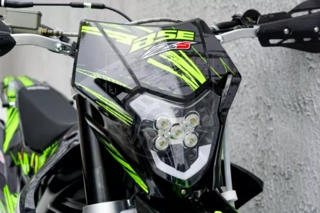 BSE Мотоцикл BSE Z5 21/18 Neon Black