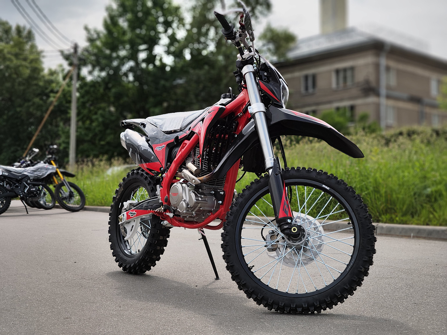 BSE Мотоцикл BSE Z11 Red Black