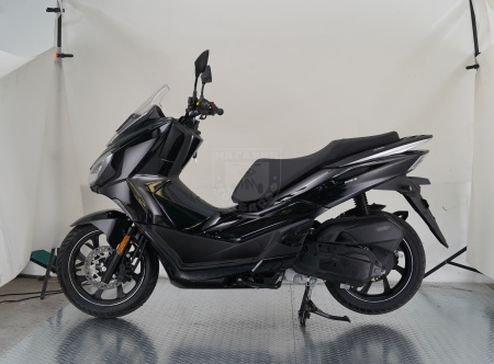 VMC Скутер VMC PCX 200 черный