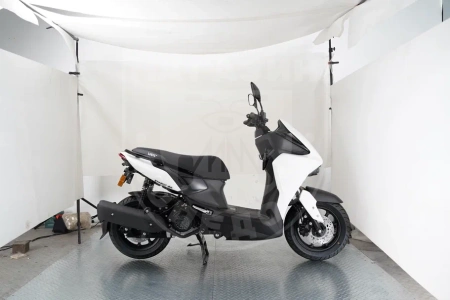 VMC Скутер VMC Cyclone 200 белый