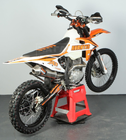 Avantis Мотоцикл Avantis A8 250 Carb