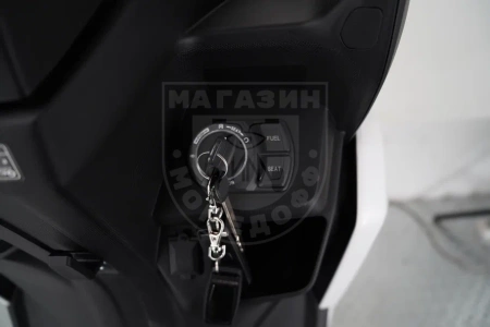 VMC Скутер VMC Cyclone 200 белый