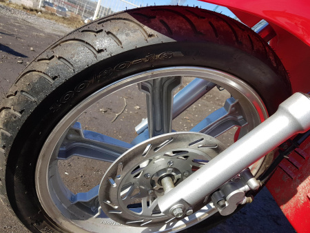 LIFAN Скутер LIFAN lf125-9R 125cc 4т (скутеретта)