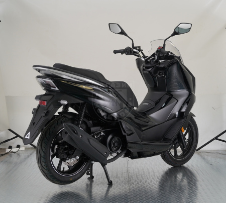 VMC Скутер VMC PCX 200 черный