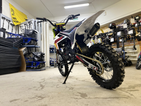 BSE Питбайк BSE MXS 150 FJ Red 19/16