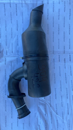 422