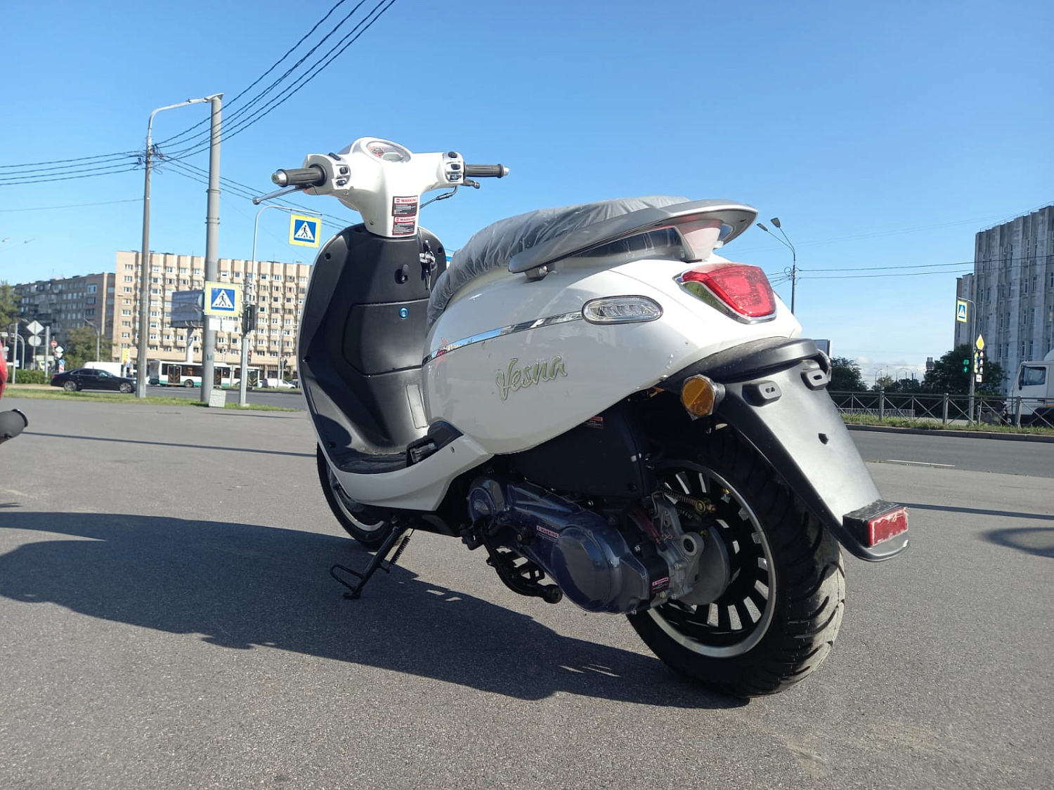 M1NSK Скутер M1NSK Vesna 50 (белый) Ретроскутер