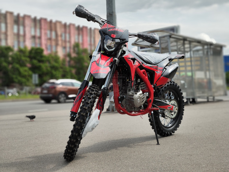 BSE Мотоцикл BSE Z11 Red Black