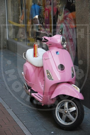 MOTO ITALY Скутер MAXIITA pink