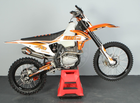 Avantis Мотоцикл Avantis A8 250 Carb
