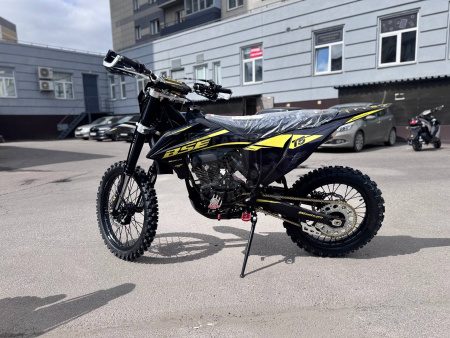 BSE Мотоцикл BSE T5 Black Twister