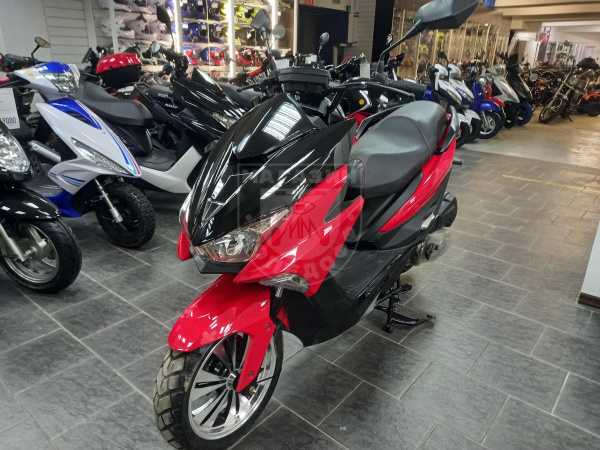NEXUS МаксиСкутер ARC 50(125)сс 4т красный