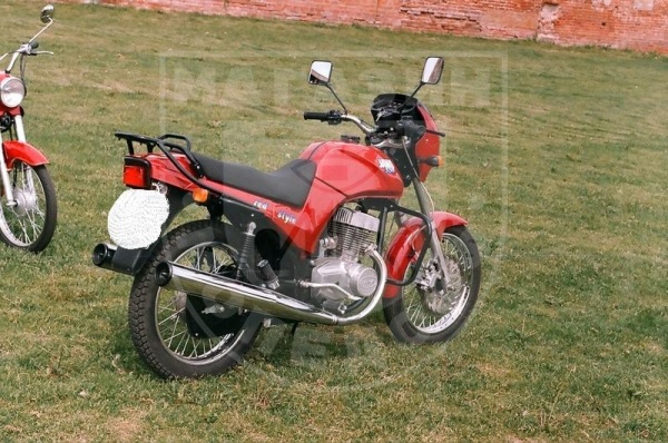 РњРѕРїРµРґ Jawa 225 babbeta