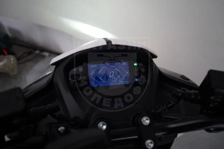 VMC Скутер VMC Cyclone 200 белый