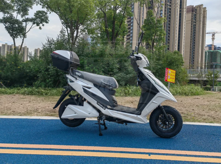 VENTO Электроскутер VENTO iCORSA 2000W белый
